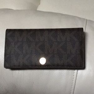 Michael Kors wallet